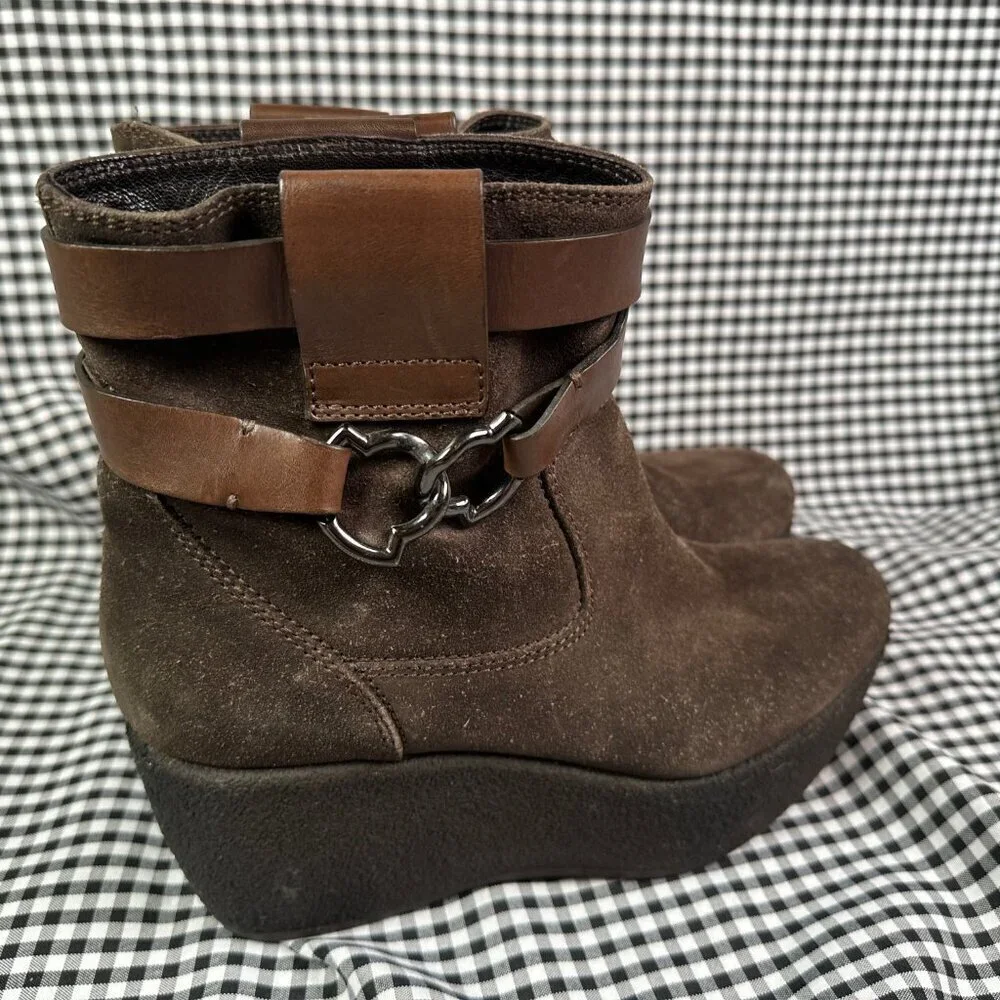 Moncler Brown Suede Wedge Apres Ski Winter Boots Buckle Women's EU 39 / US 9
